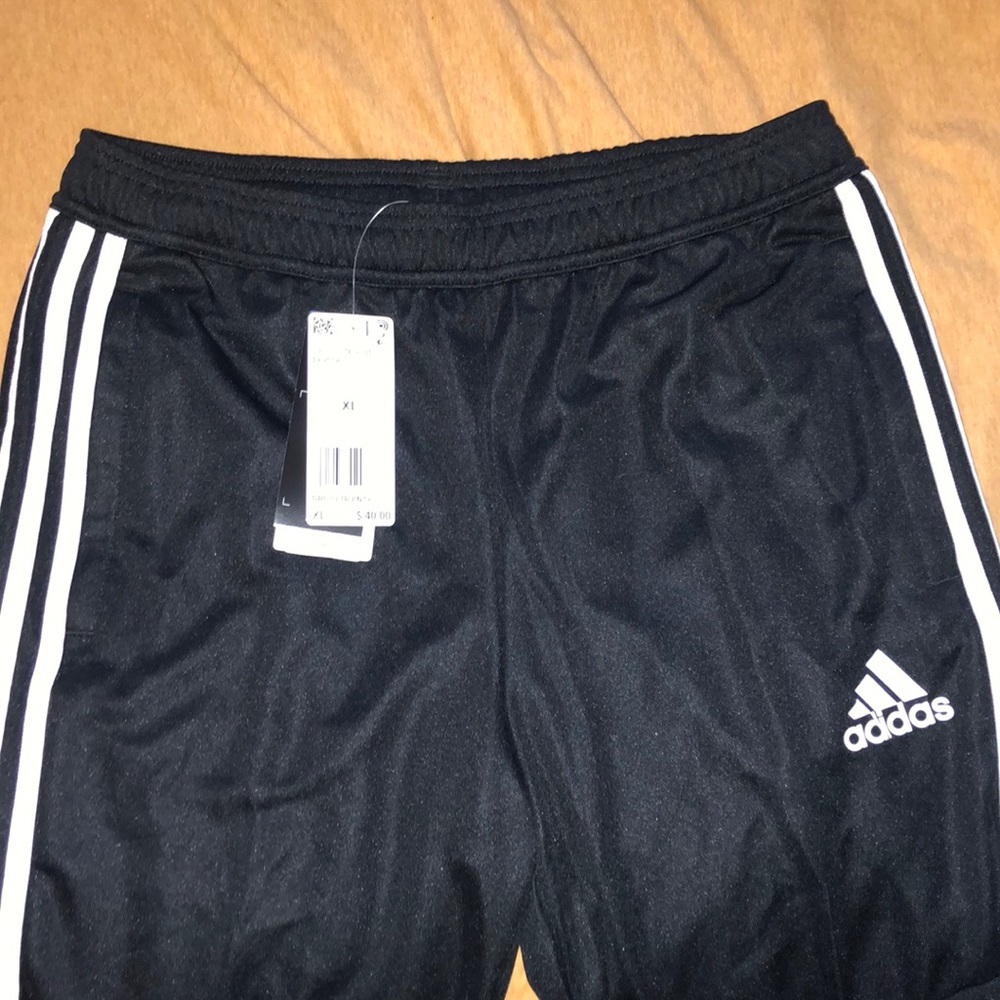 Never worn before Adidas sweatpants!
